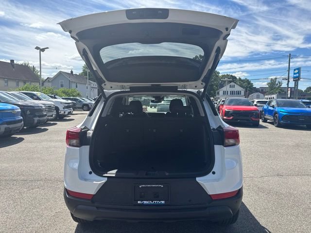New 2026 Chevrolet TrailBlazer LT w/ Convenience Package AWD/4WD image 14