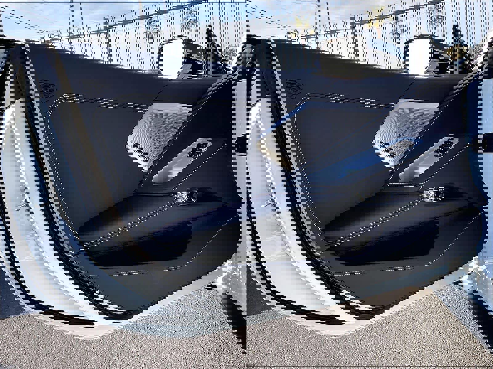 Used 2023 Chevrolet Corvette Stingray Preferred Cpe w/ Z51 Performance Package image 24