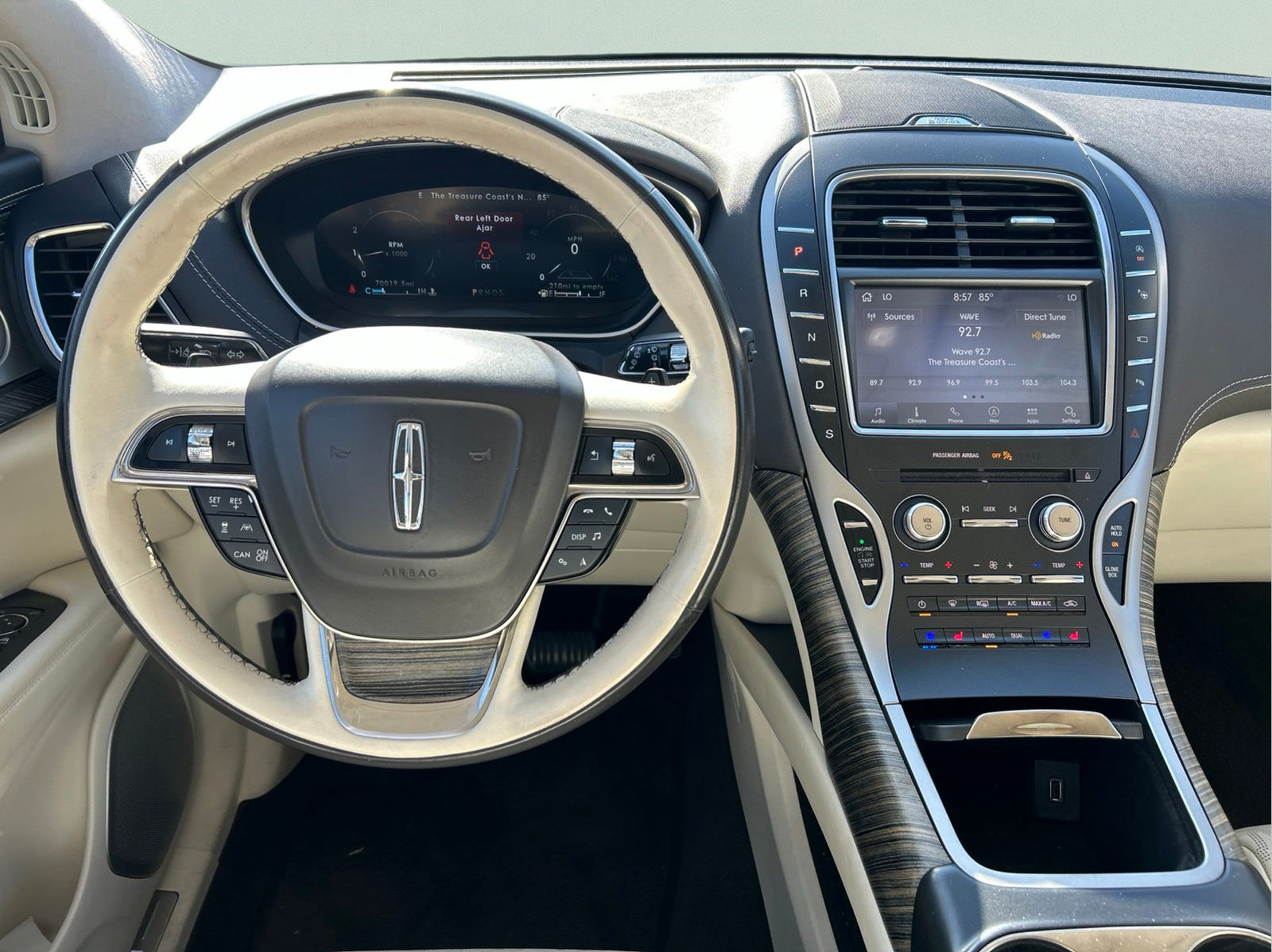 Used 2019 Lincoln Nautilus Black Label AWD/4WD image 23