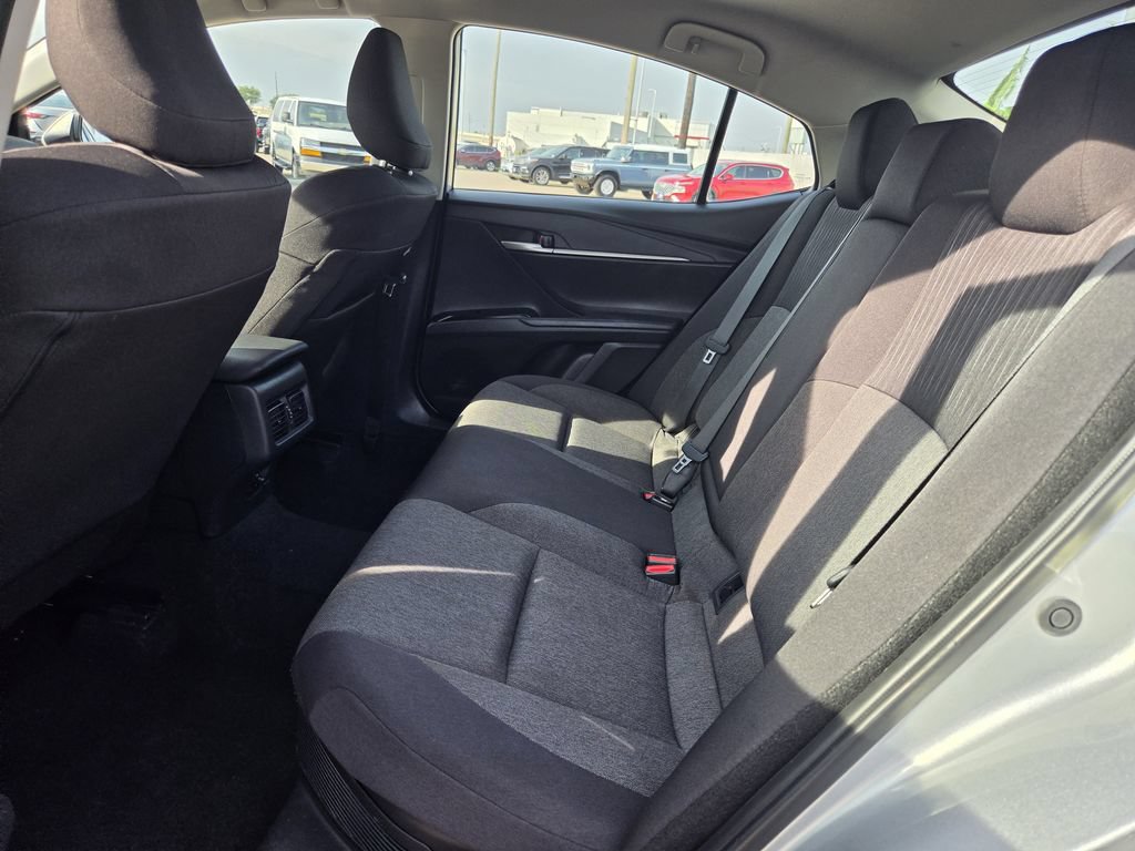 Used 2025 Toyota Camry LE FWD image 28