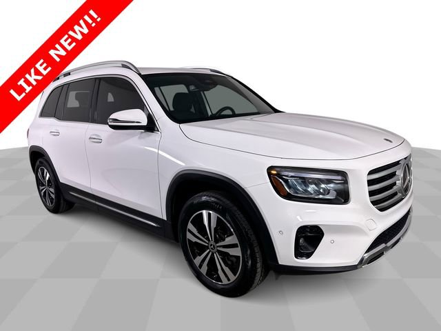 Used 2024 Mercedes-Benz GLB 250 4MATIC image 2