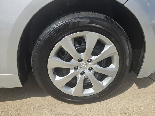 Used 2026 Toyota Corolla LE FWD image 19