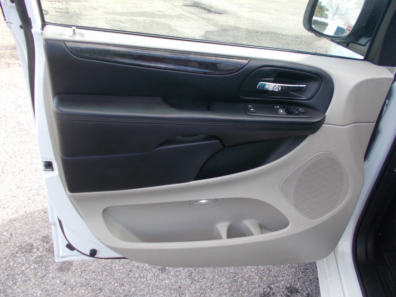 Used 2016 Dodge Grand Caravan SE w/ Quick Order Package 29E SE image 14