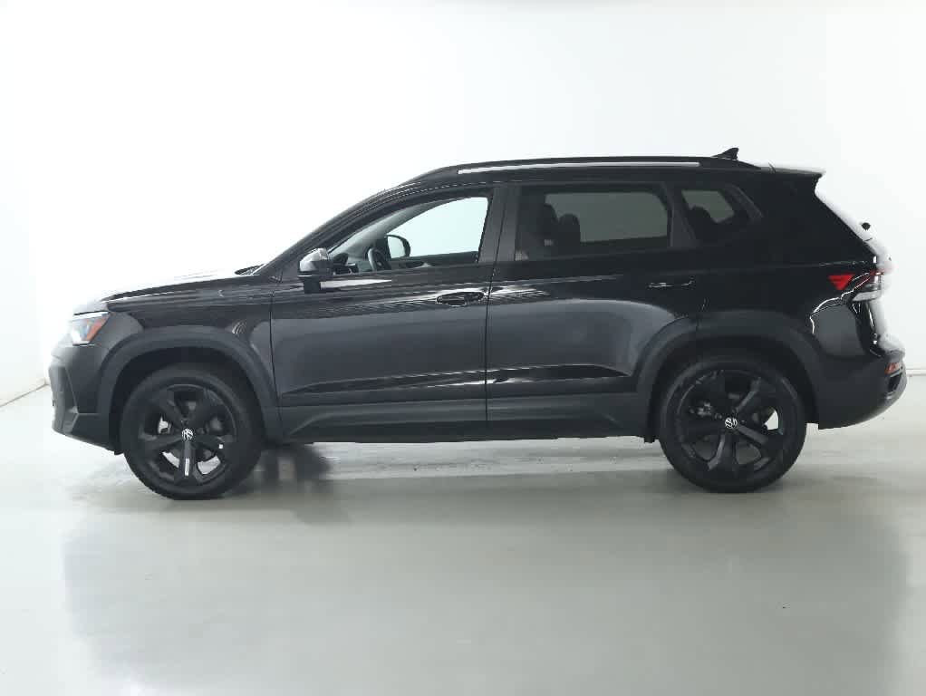 Certified 2025 Volkswagen Taos SE AWD/4WD image 41