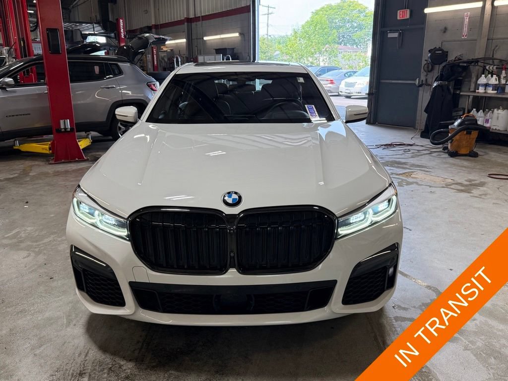 Used 2020 BMW M760i xDrive w/ Luxury Rear Seating Package AWD/4WD image 4