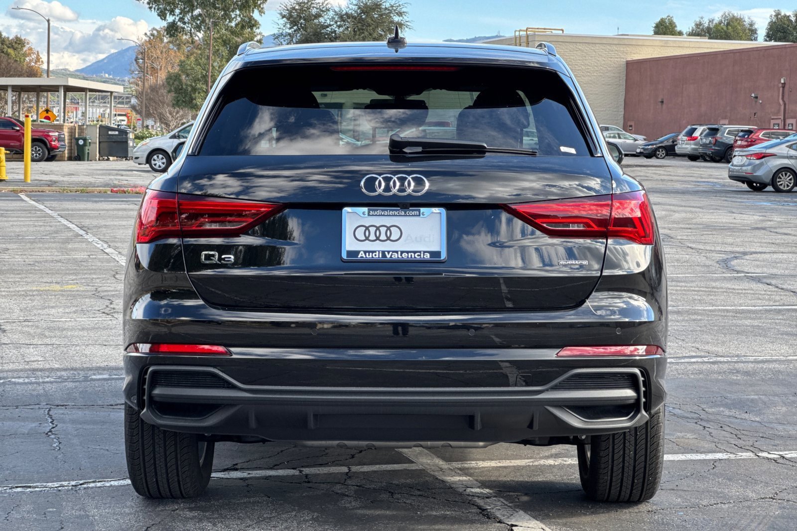 New 2025 Audi Q3 2.0T Premium image 5