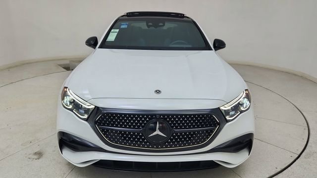 Used 2024 Mercedes-Benz E 450 4MATIC Sedan w/ Airmatic Package image 13