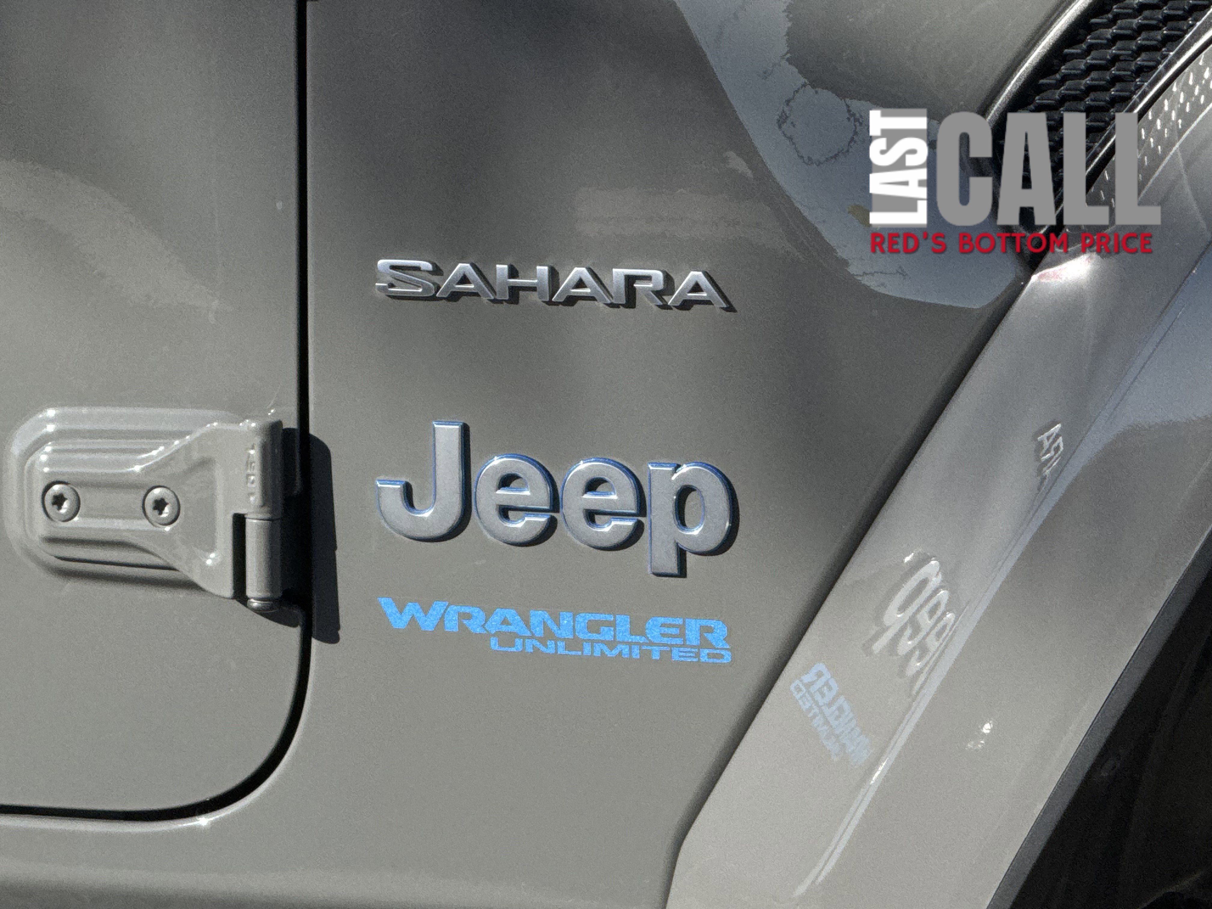 Used 2022 Jeep Wrangler Unlimited Sahara w/ Cold Weather Group image 4