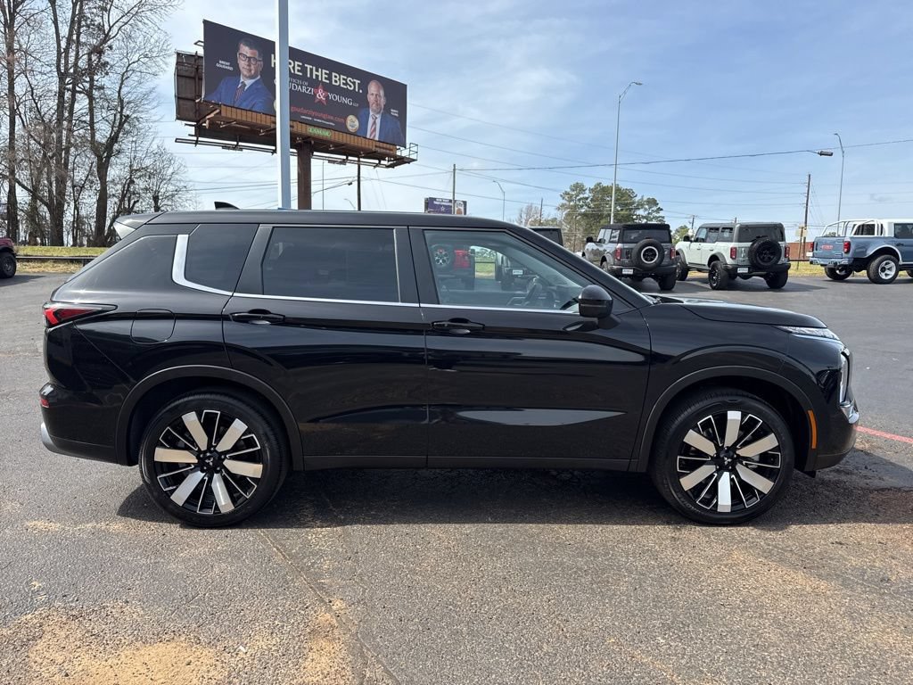 New 2026 Mitsubishi Outlander LE FWD image 5