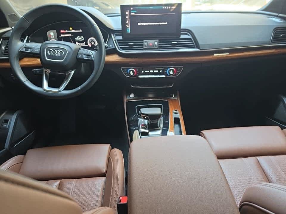 Used 2023 Audi Q5 2.0T Premium Plus w/ Premium Plus Package AWD/4WD image 8