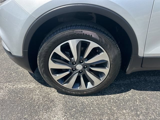 Used 2021 Buick Encore Preferred AWD/4WD image 8