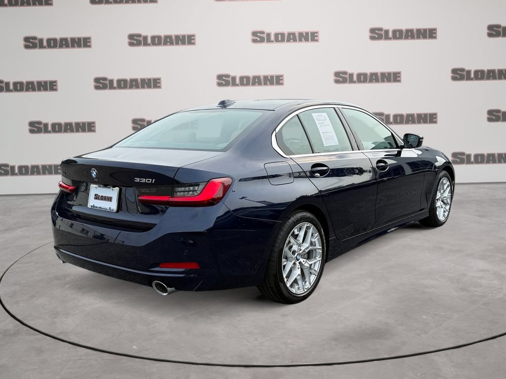 Used 2026 BMW 330i xDrive Sedan w/ Premium Package AWD/4WD image 5