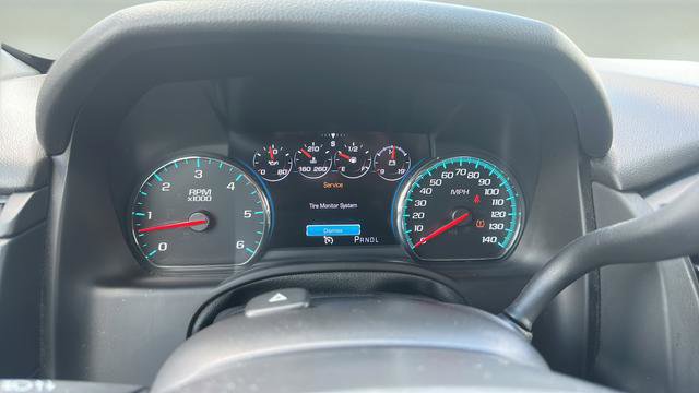 Used 2018 GMC Yukon XL Denali w/ Open Road Package RWD image 15