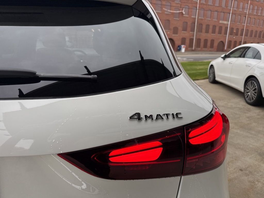 New 2026 Mercedes-Benz GLA 250 4MATIC image 9
