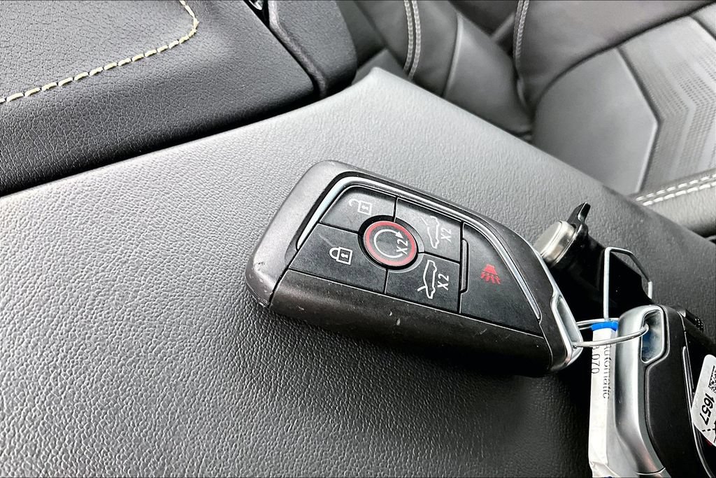 Used 2025 Chevrolet Corvette E-Ray AWD/4WD image 33