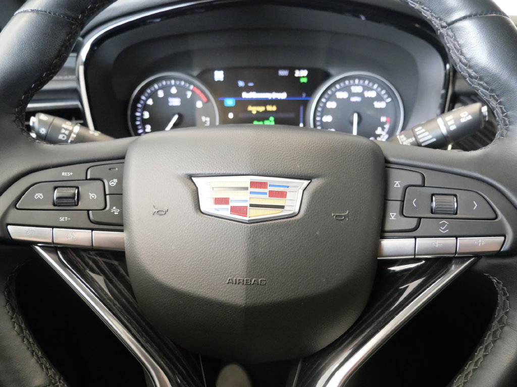 Used 2025 Cadillac XT6 Premium Luxury w/ Technology Package AWD/4WD image 18