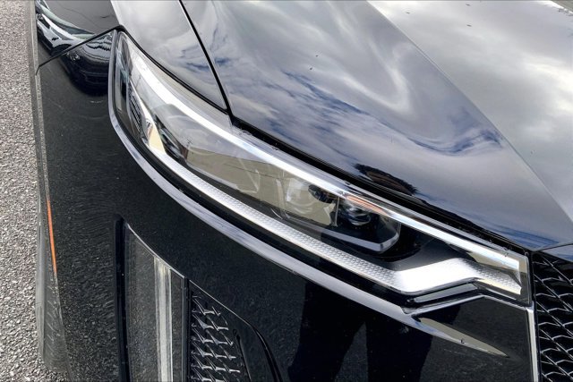 Used 2022 Cadillac XT6 Sport w/ Platinum Package AWD/4WD image 29