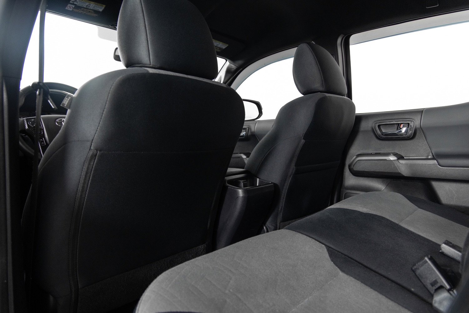 Used 2022 Toyota Tacoma TRD Sport w/ Technology Package image 19