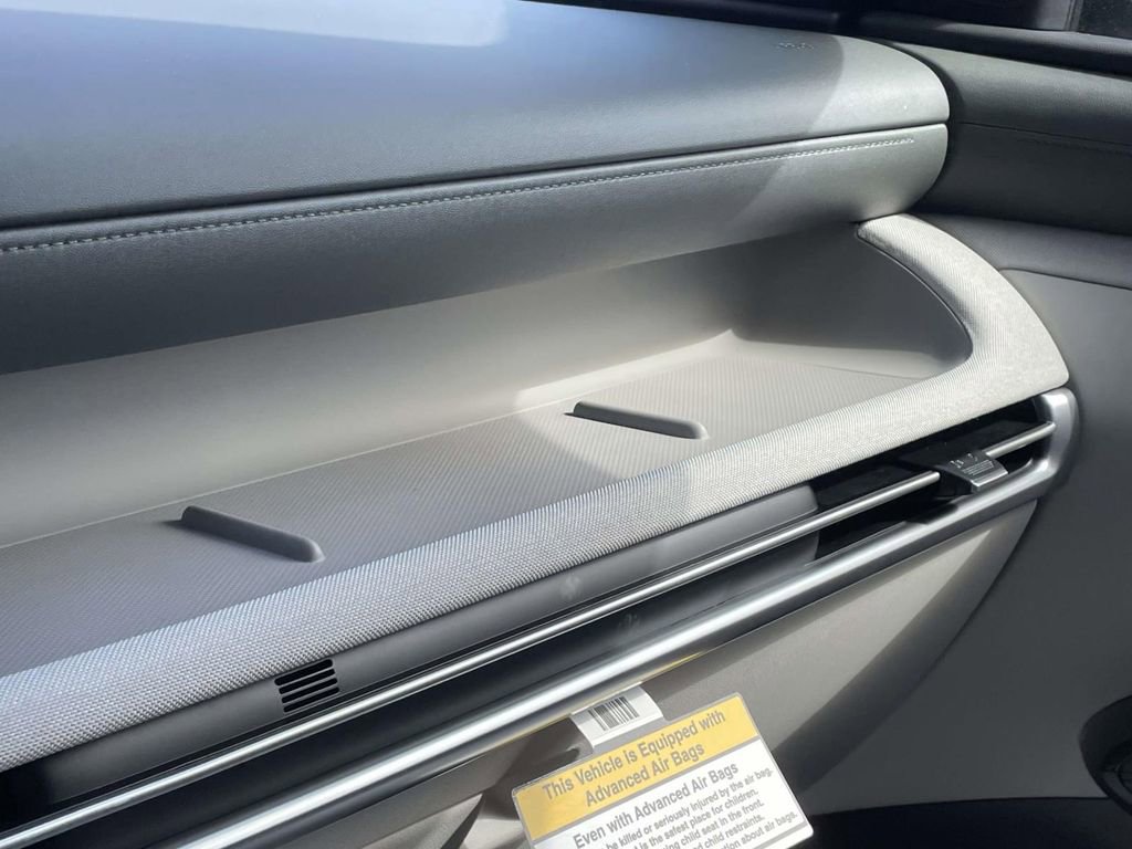 New 2026 Hyundai Tucson Limited image 33