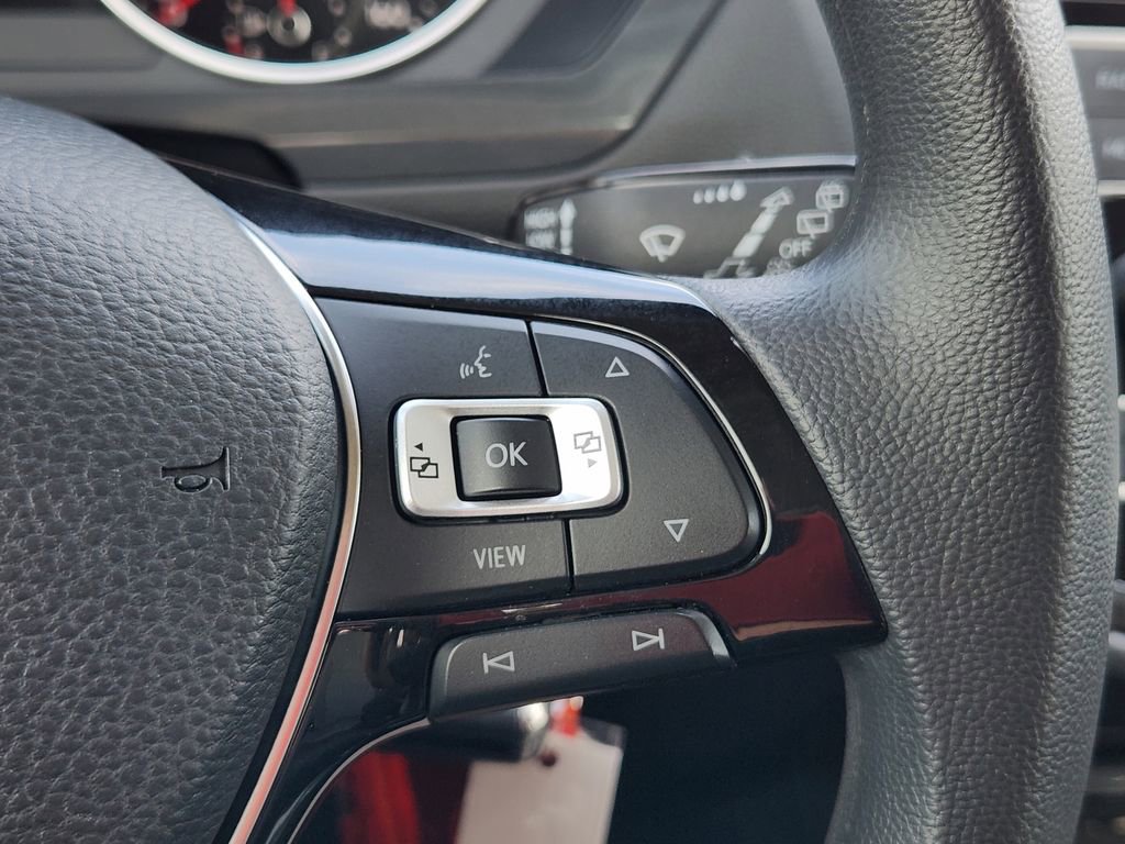 Used 2021 Volkswagen Tiguan S image 27