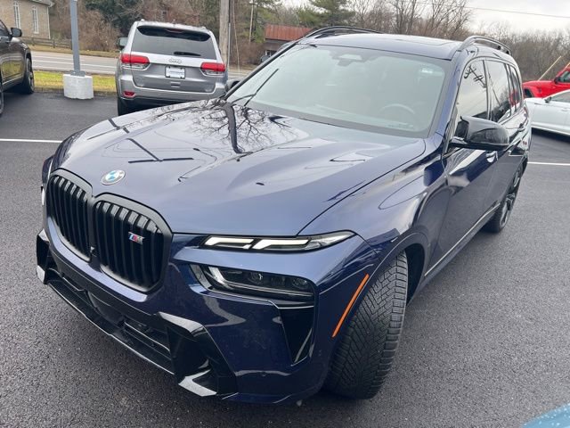Used 2025 BMW X7 M60i image 37