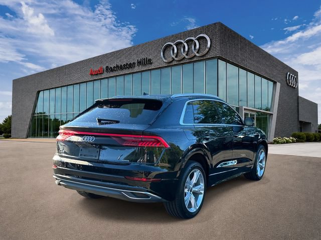 Used 2023 Audi Q8 Premium w/ Convenience Package AWD/4WD image 5