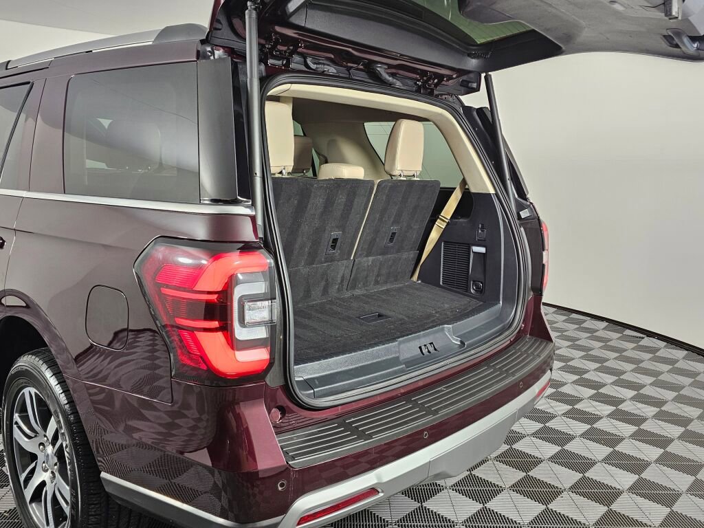 Used 2024 Ford Expedition Limited image 14