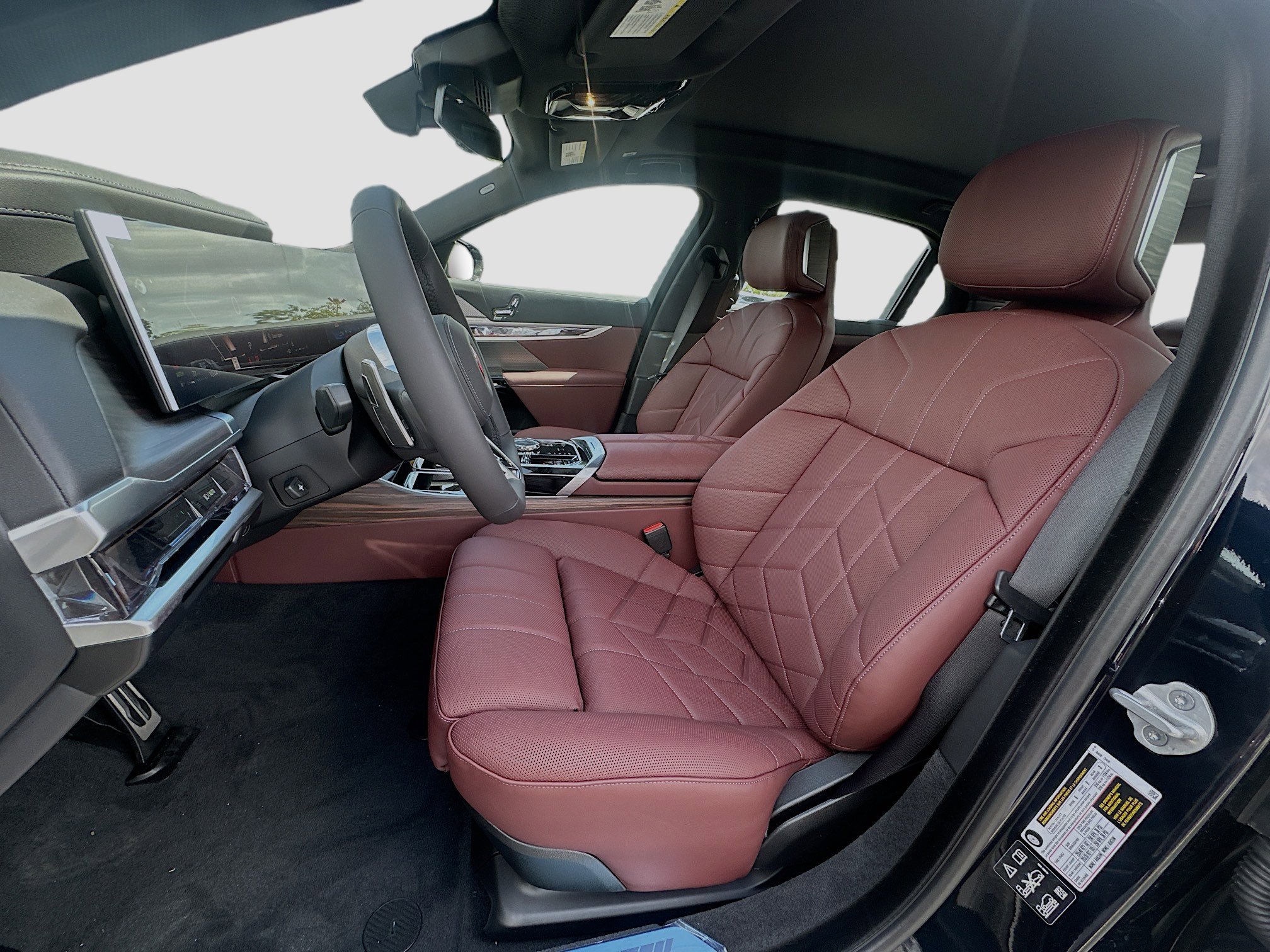 New 2025 BMW 760i xDrive image 16