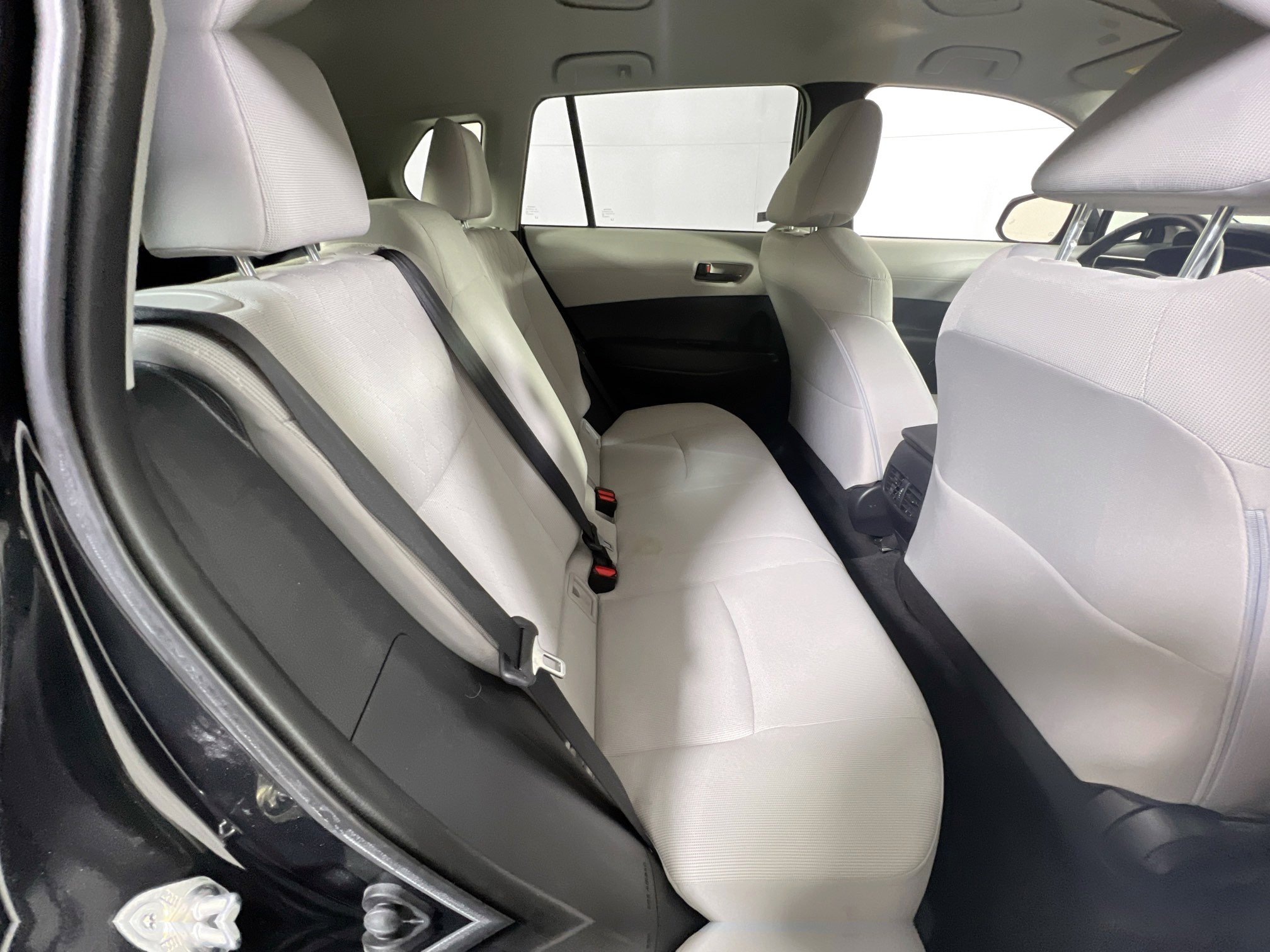 Used 2022 Toyota Corolla Cross LE image 24