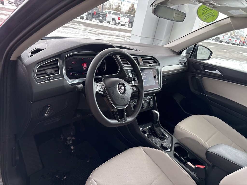 Used 2020 Volkswagen Tiguan SEL image 10