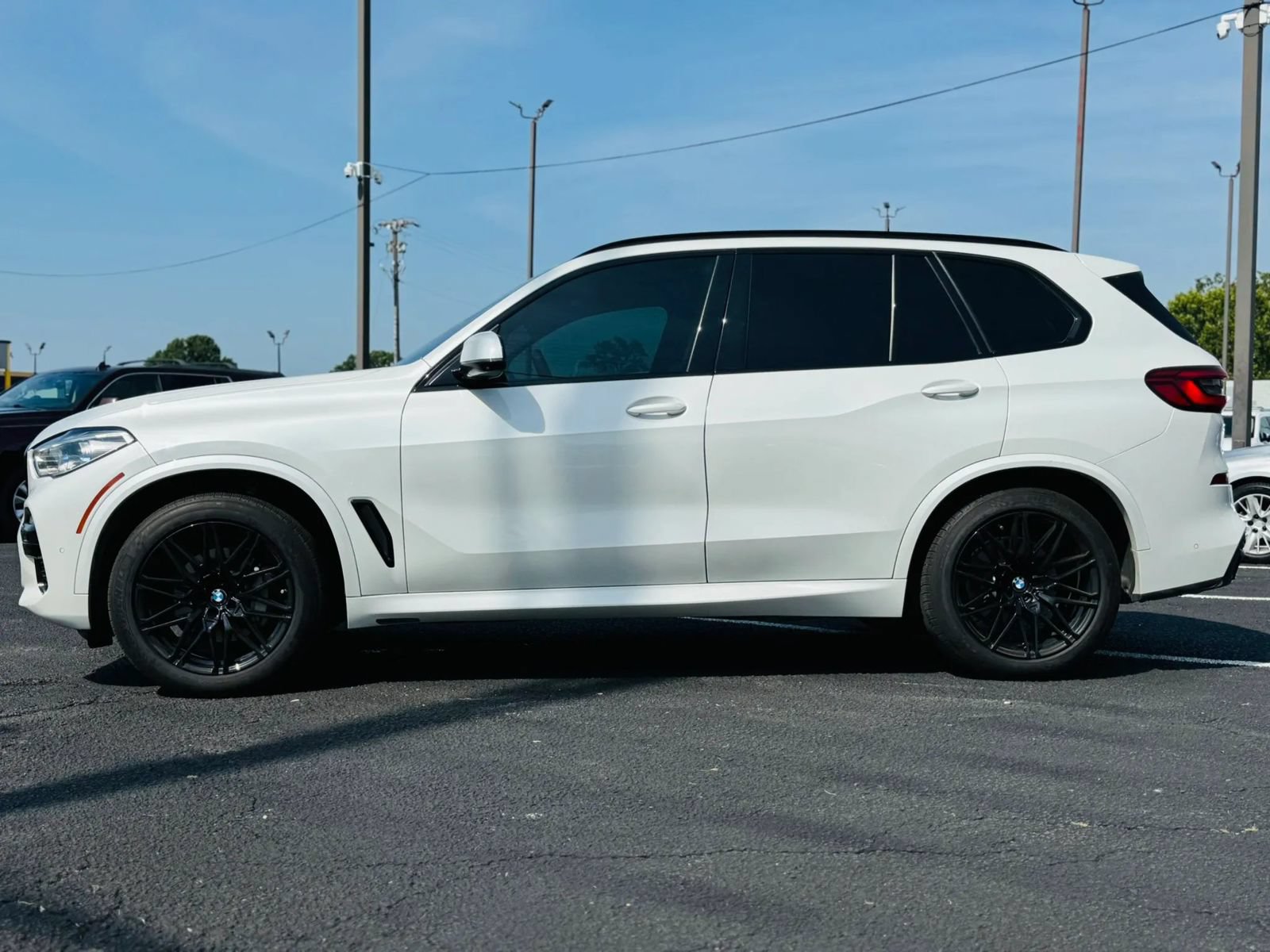Used 2019 BMW X5 xDrive40i w/ M Sport Package AWD/4WD image 5