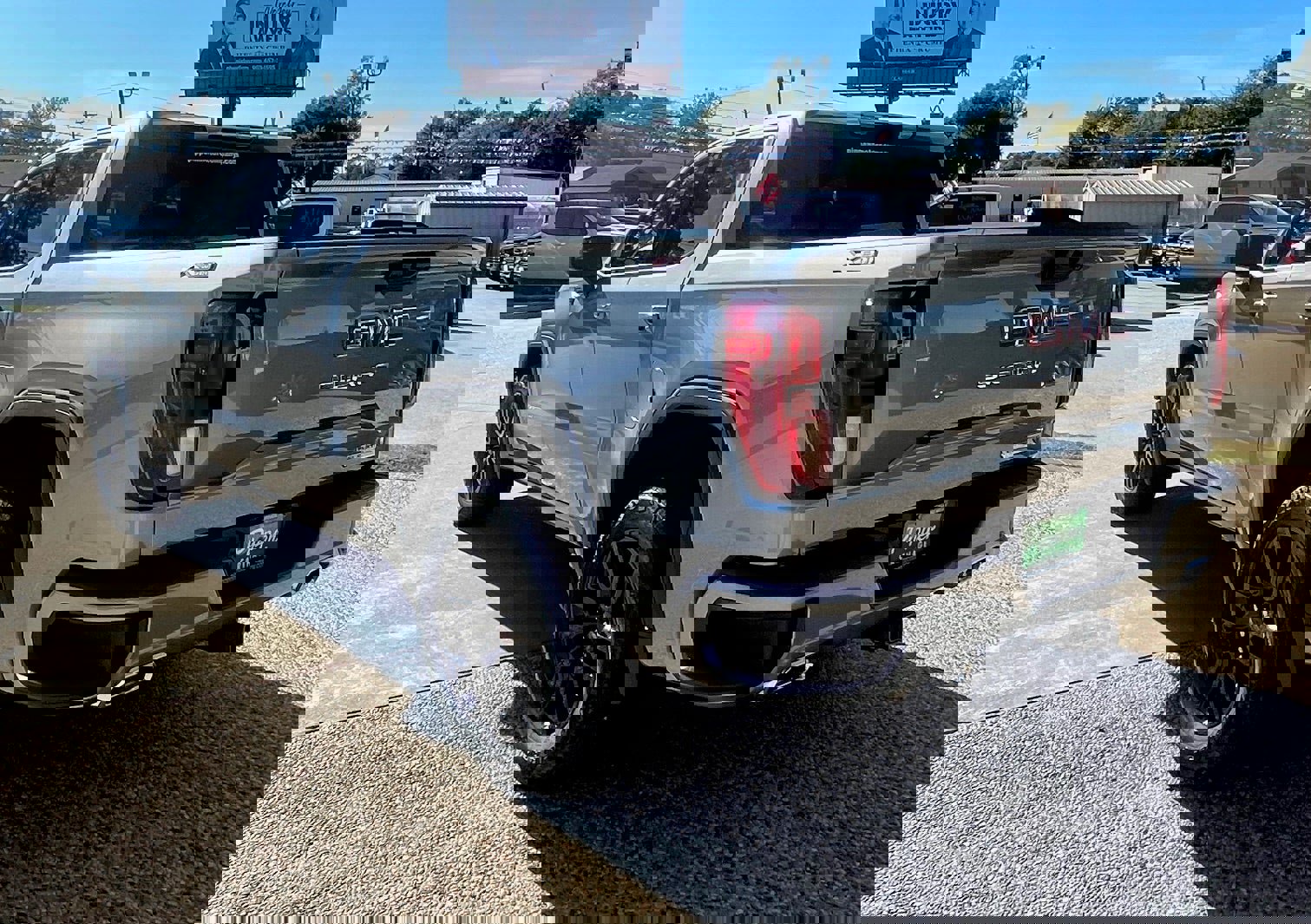 New 2026 GMC Sierra 1500 Elevation image 6