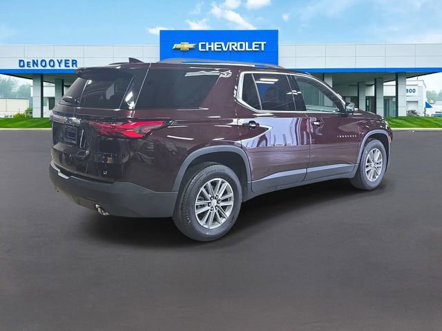 Used 2023 Chevrolet Traverse LT w/ LPO, Floor Liner Package image 9