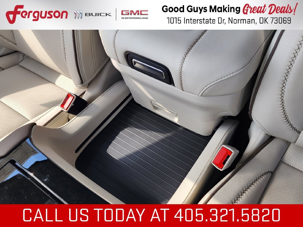 New 2026 GMC Yukon Denali w/ Denali Reserve Package AWD/4WD image 39