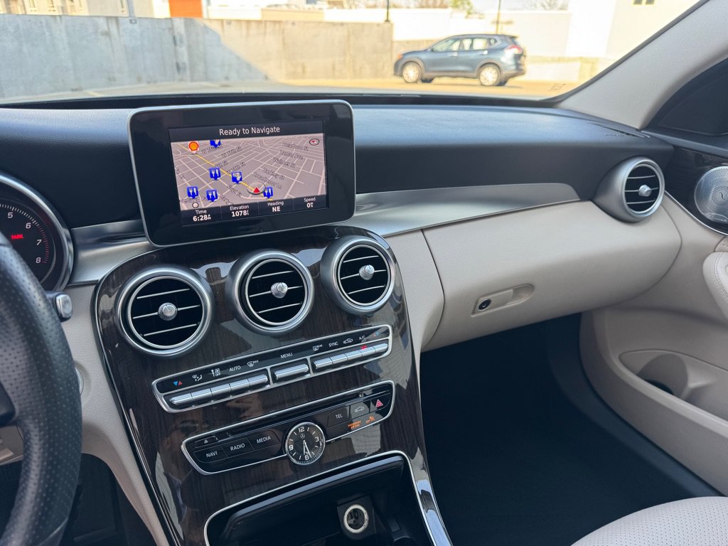 Used 2015 Mercedes-Benz C 300 4MATIC Sedan image 17