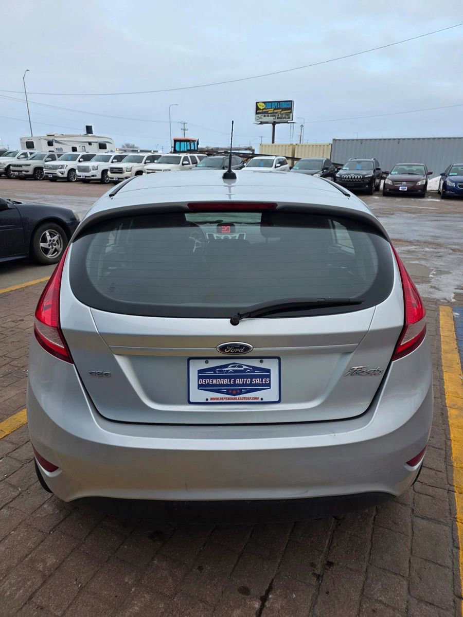 Used 2012 Ford Fiesta SES image 6