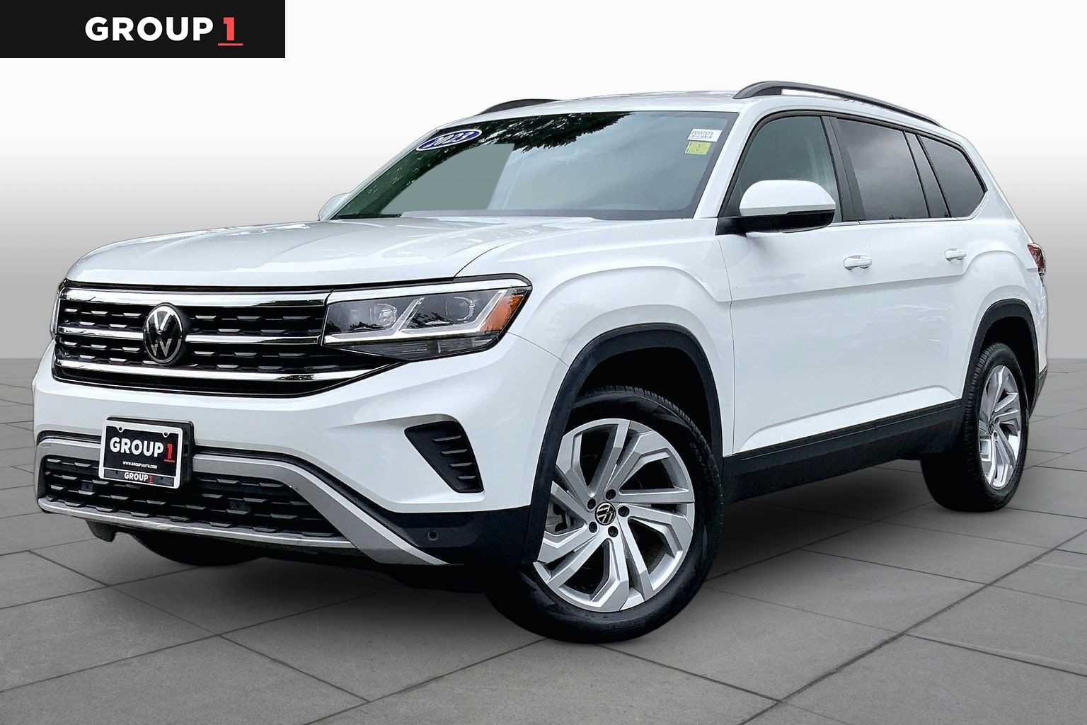 Used 2023 Volkswagen Atlas SE AWD/4WD image 1
