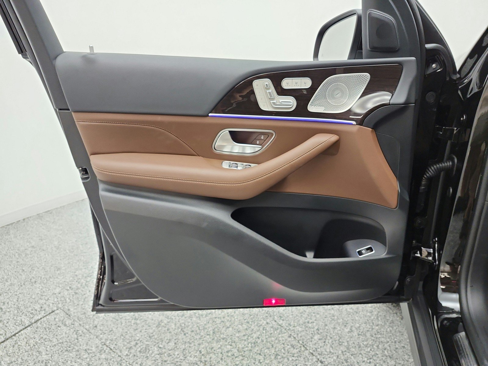 Certified 2026 Mercedes-Benz GLS 450 4MATIC image 12