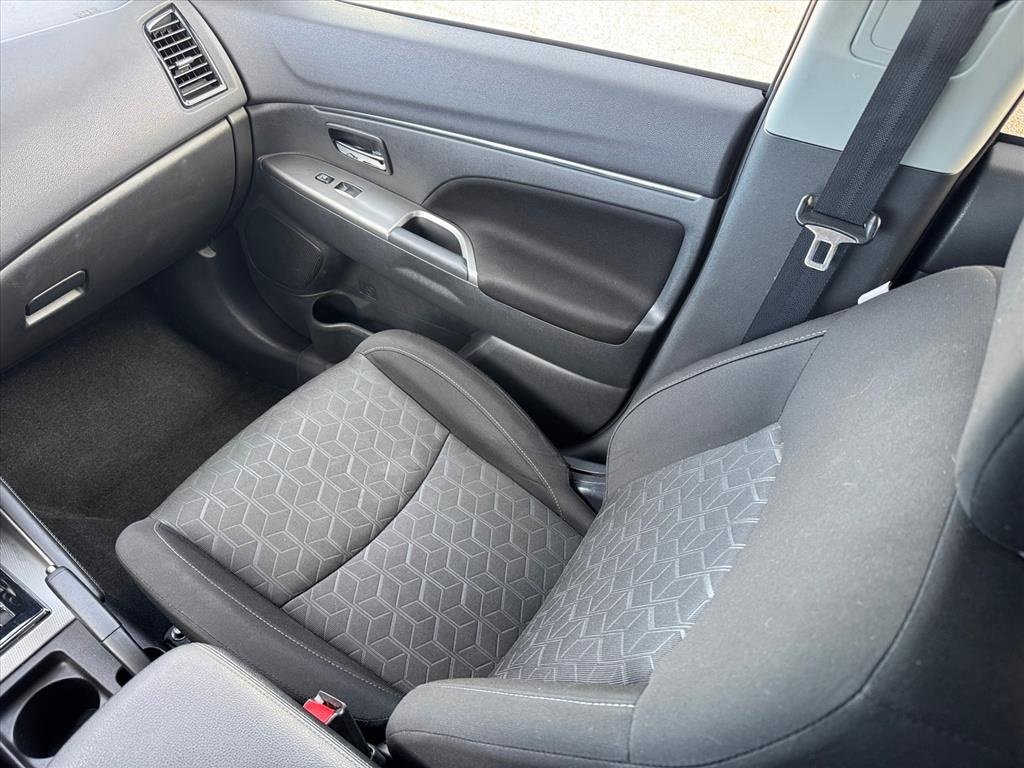 Used 2020 Mitsubishi Outlander Sport SE image 18