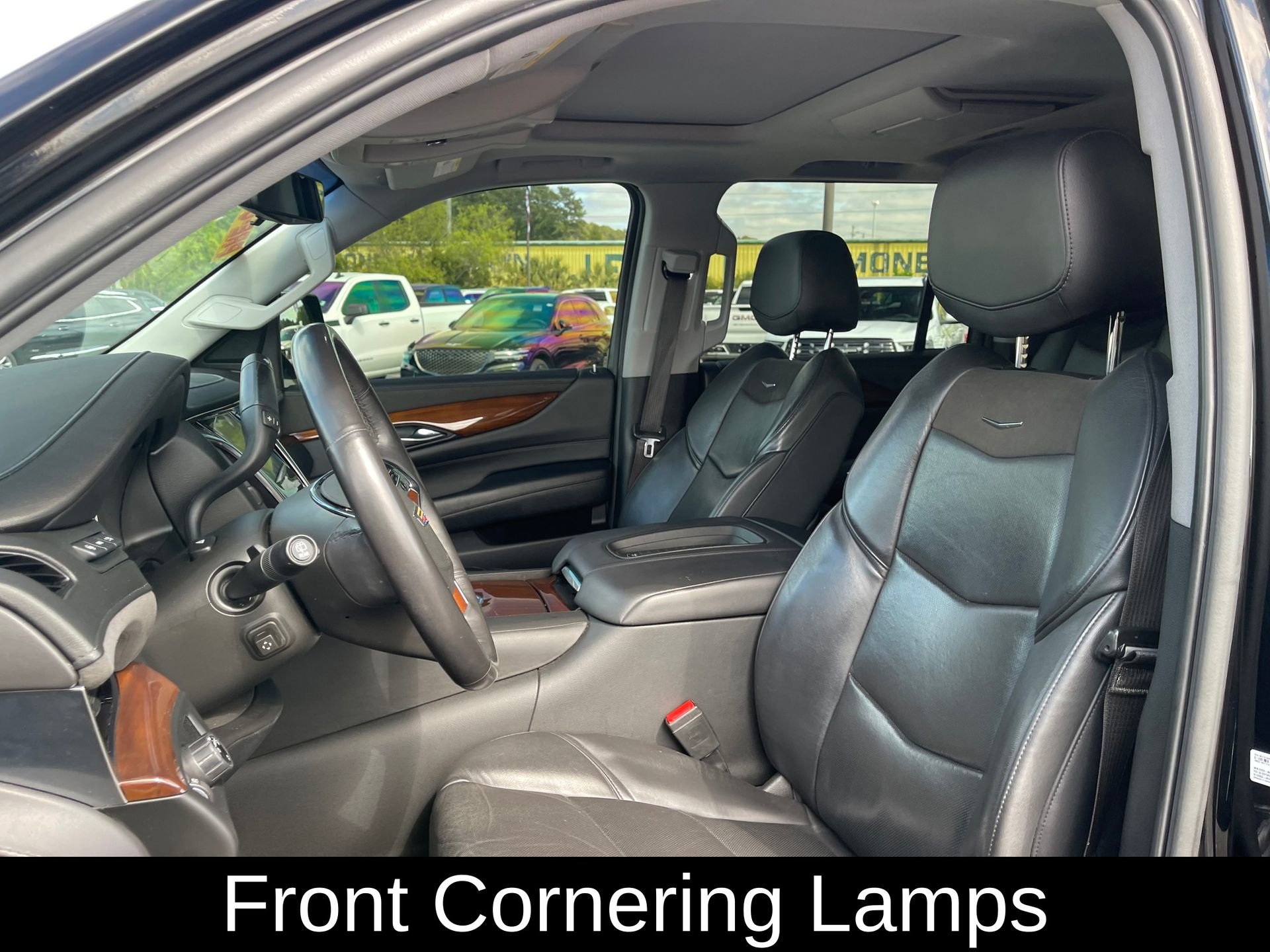 Used 2019 Cadillac Escalade ESV Premium Luxury RWD image 13
