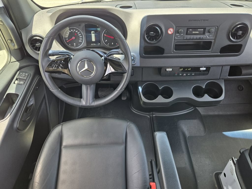 Used 2025 Mercedes-Benz Sprinter 2500 image 13
