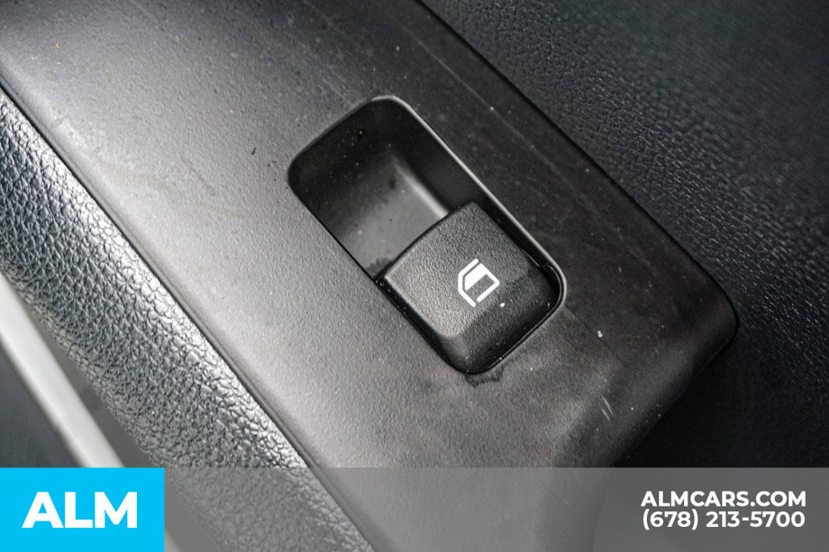 Used 2025 Kia Soul LX w/ LX Technology Package FWD image 52