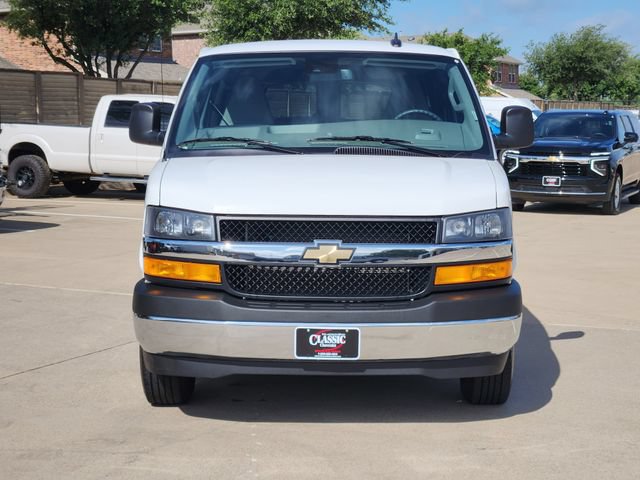 Used 2025 Chevrolet Express 3500 LT w/ LT Preferred Equipment Group RWD image 10