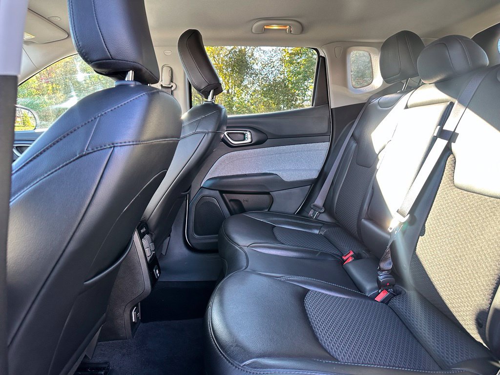 Used 2022 Jeep Compass Latitude AWD/4WD image 23
