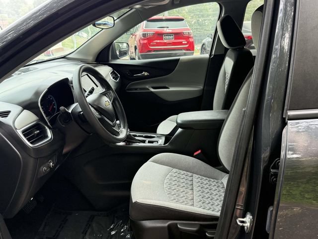 Certified 2022 Chevrolet Equinox LS w/ Driver Confidence II Package FWD image 11