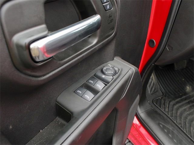 Used 2024 Chevrolet Silverado 1500 Custom Trail Boss w/ LPO, Dark Essentials Package AWD/4WD image 12