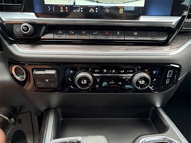 Used 2025 Chevrolet Silverado 1500 LTZ w/ LTZ Convenience Package II image 15