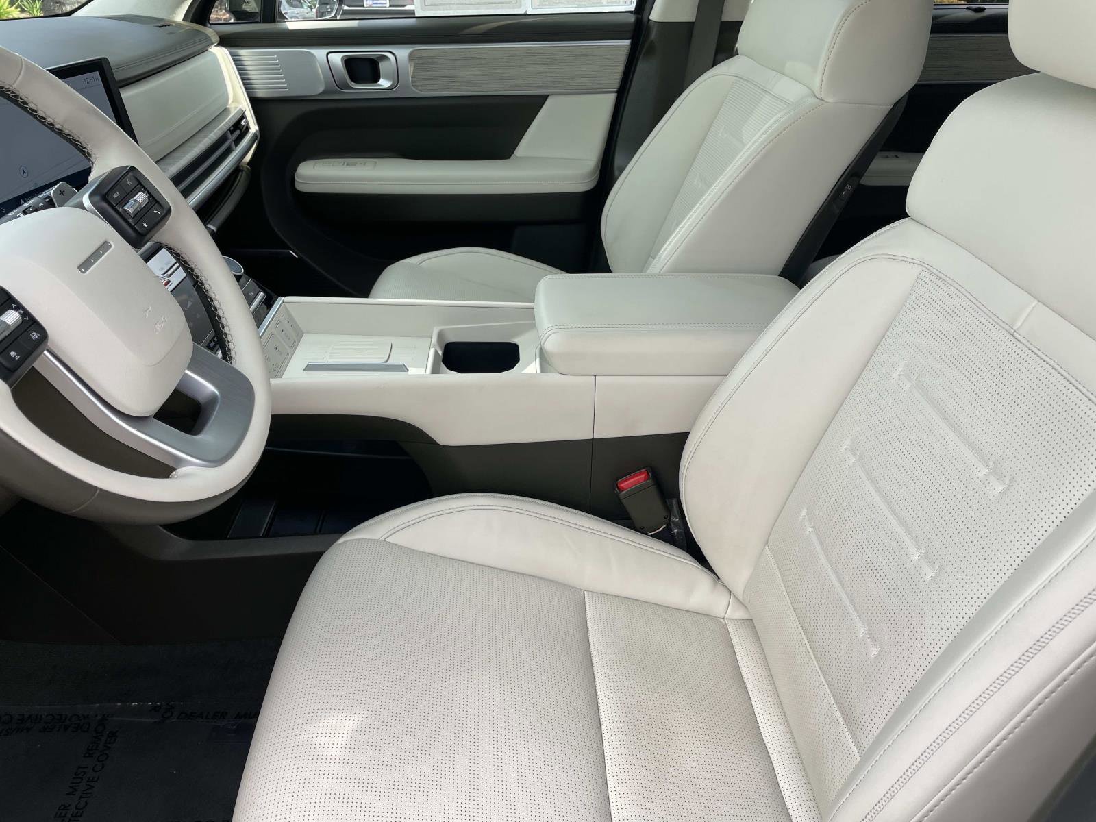 Used 2024 Hyundai Santa Fe Calligraphy image 22