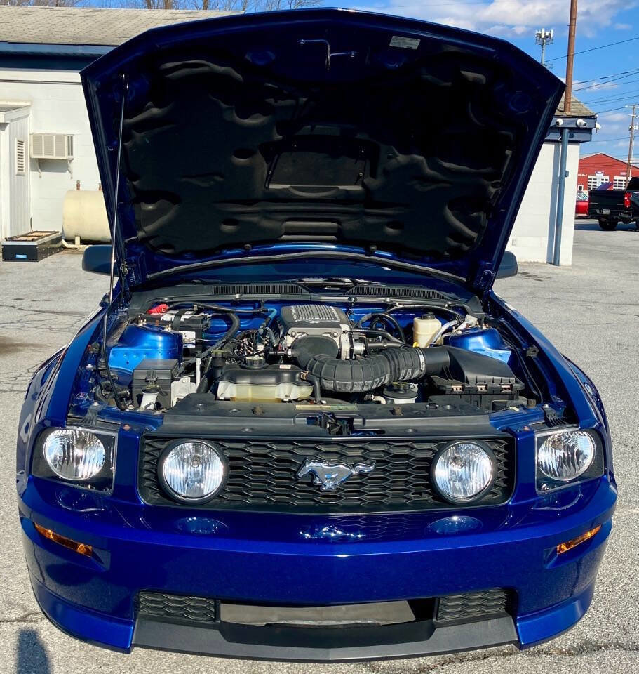 Used 2008 Ford Mustang GT image 13