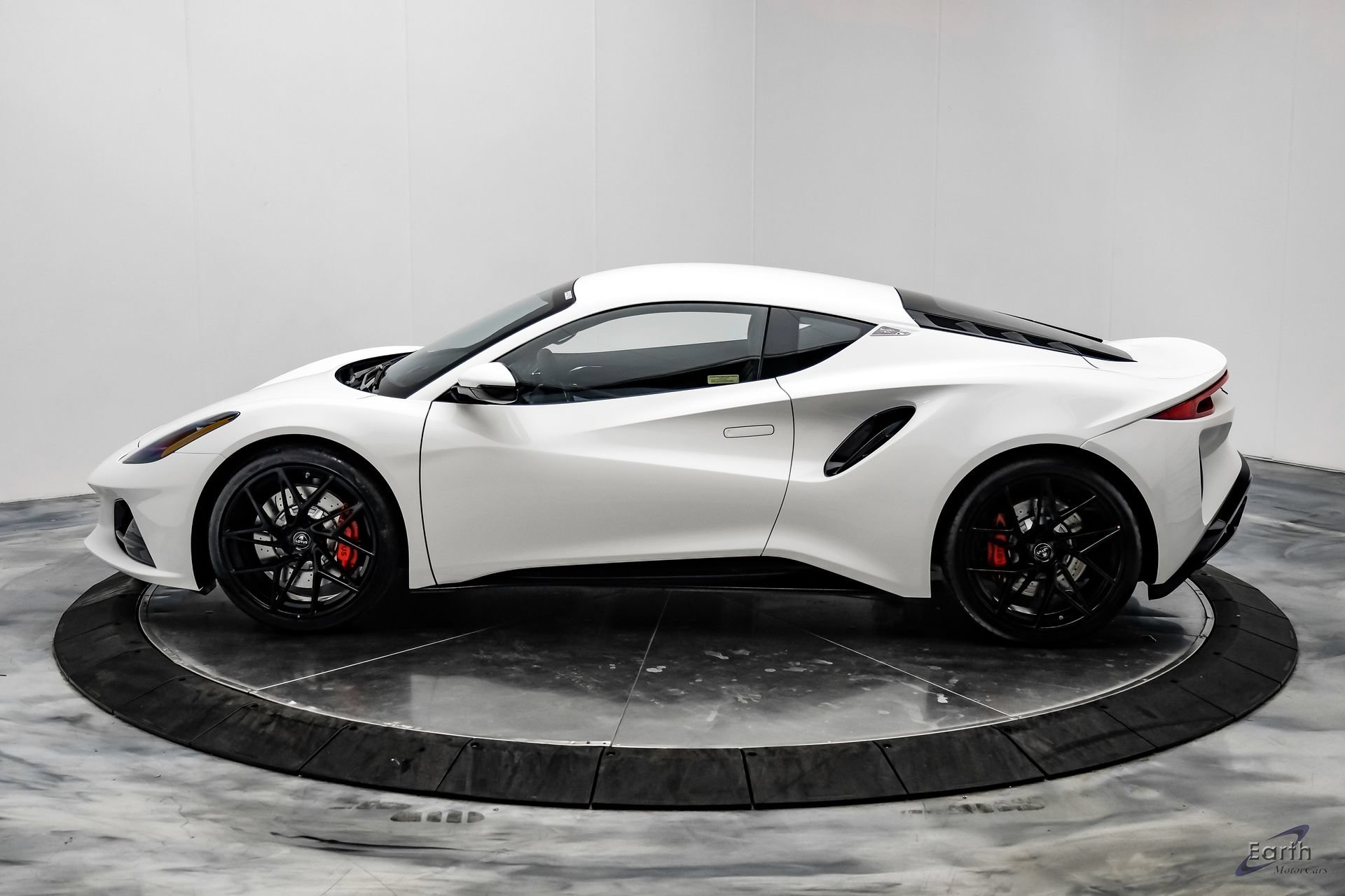 New 2026 Lotus Emira RWD image 9